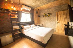  Bed Loft Cafe  Муанг Хон Каен